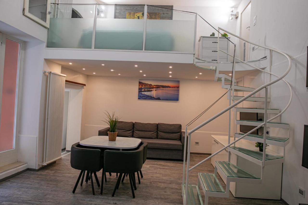 Salerno Mare E Luci Deluxe Apartman Kültér fotó