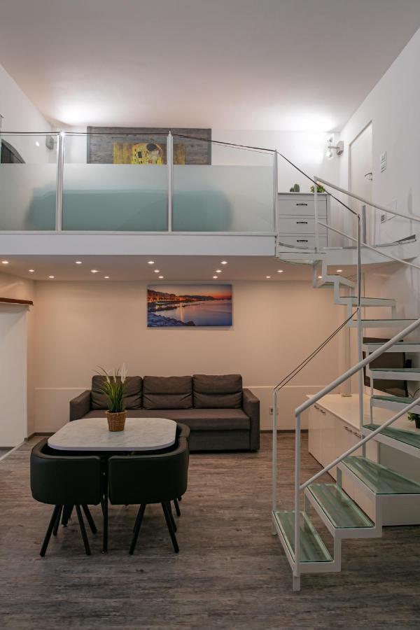 Salerno Mare E Luci Deluxe Apartman Kültér fotó