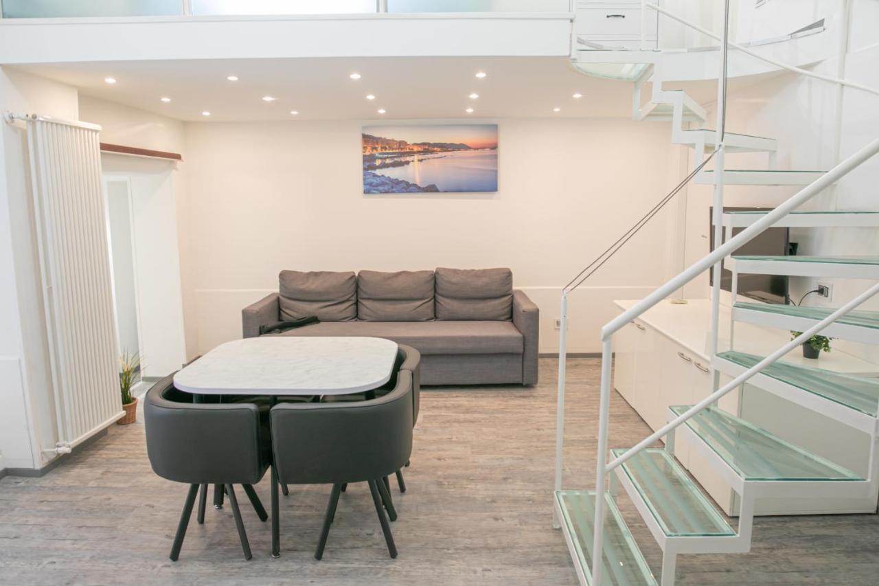 Salerno Mare E Luci Deluxe Apartman Kültér fotó