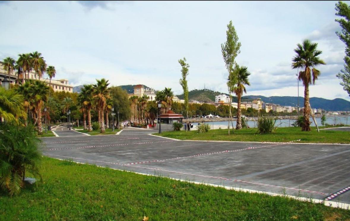 Salerno Mare E Luci Deluxe Apartman Kültér fotó