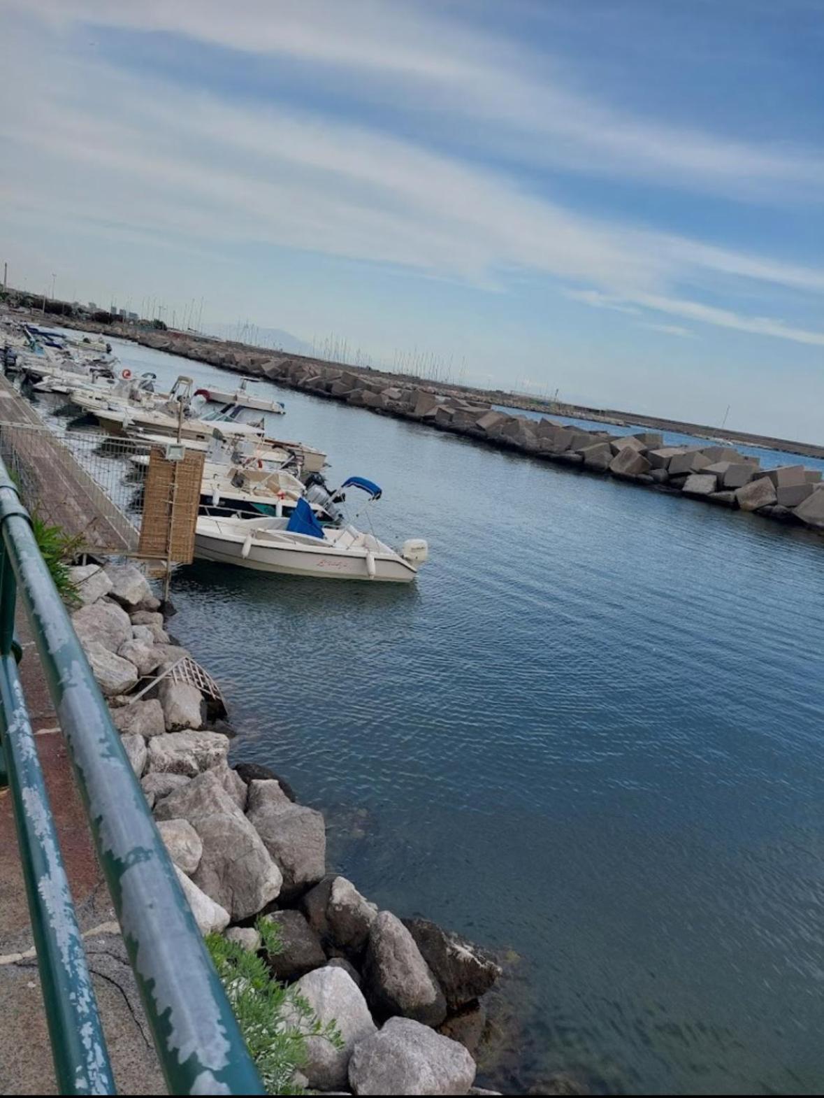 Salerno Mare E Luci Deluxe Apartman Kültér fotó